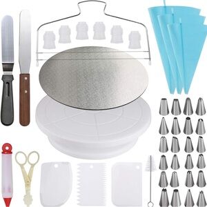 Cake decoration set